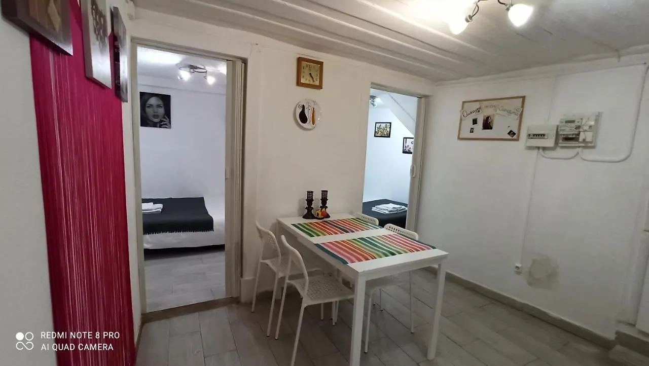 Lisboa Martim Moniz Low Cost Apartment