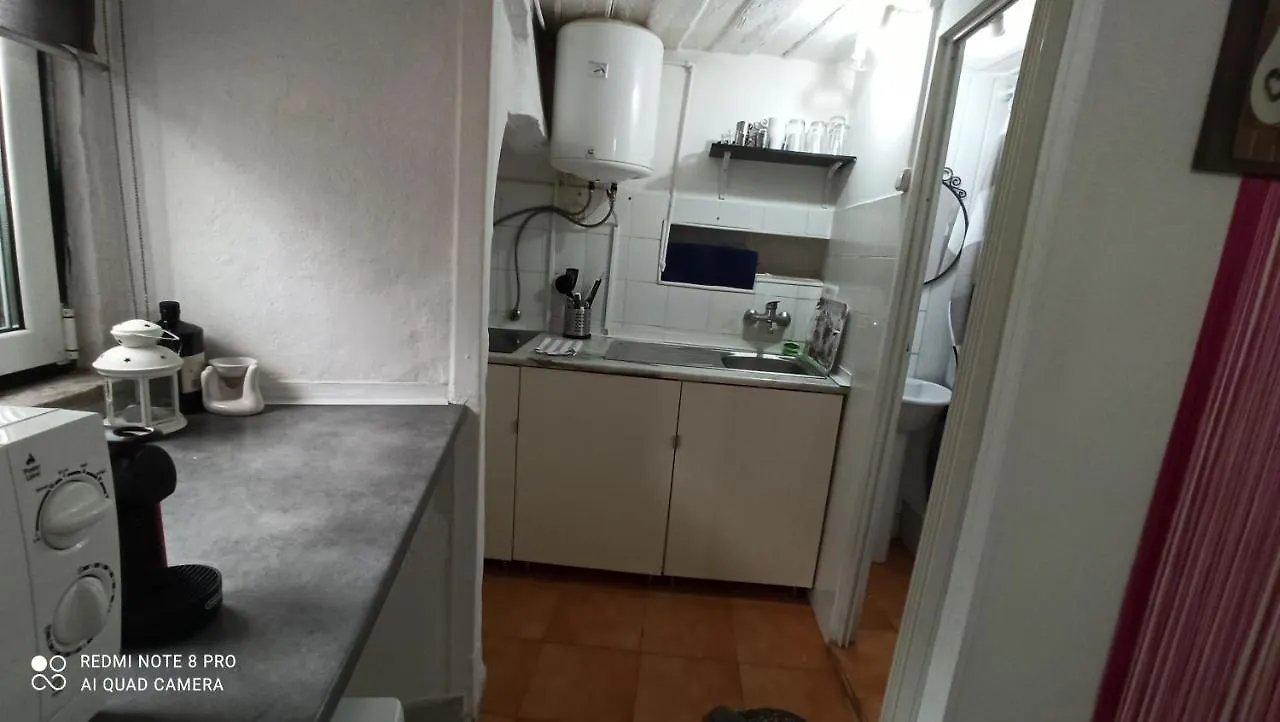 Lisboa Martim Moniz Low Cost Apartment